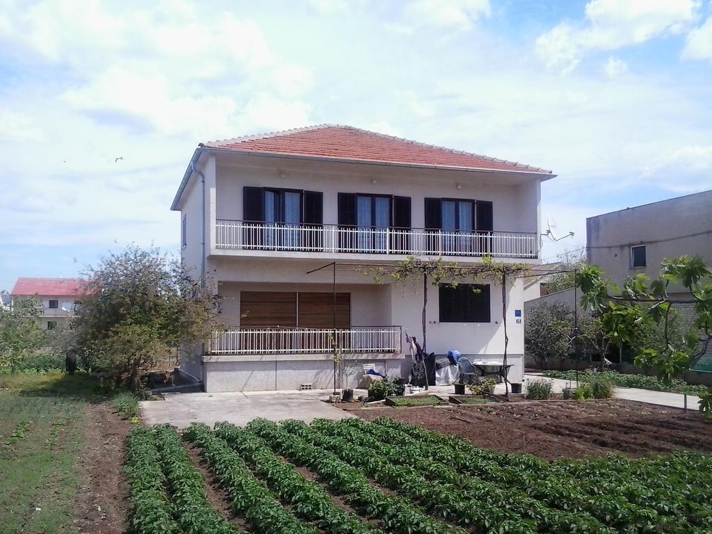 Pave Apartment Betina  Exterior foto